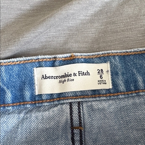 LIKE NEW Abercrombie & Fitch Denim Maxi Skirt in Color Medium - Picture 4 of 5